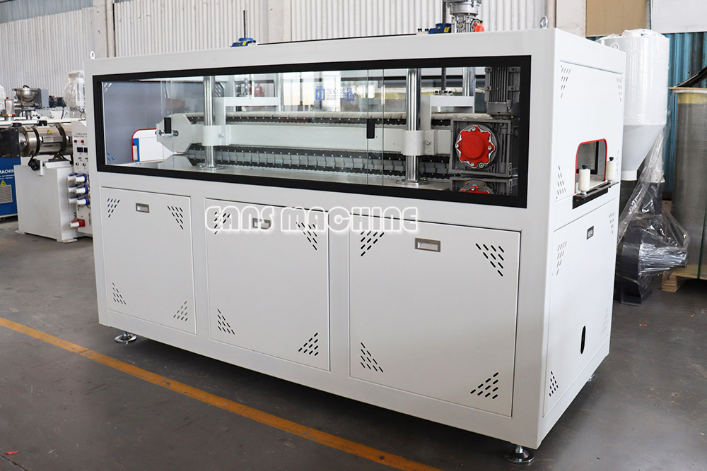 Машина для изготовления стеновых панелей из ПВХ