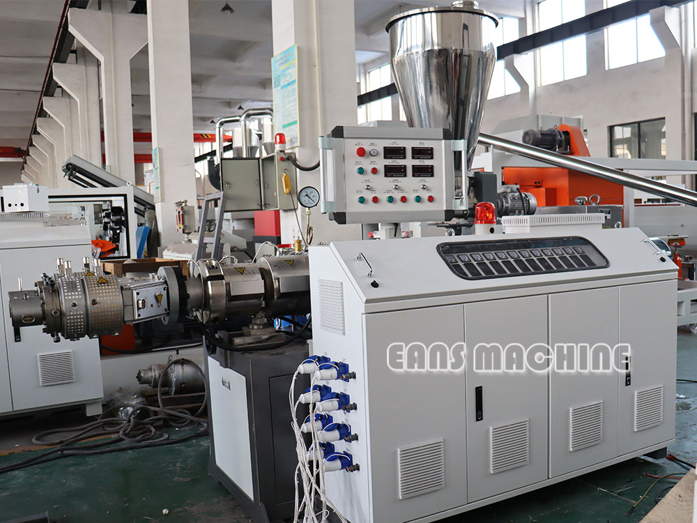 Экструдер для труб ПВХ