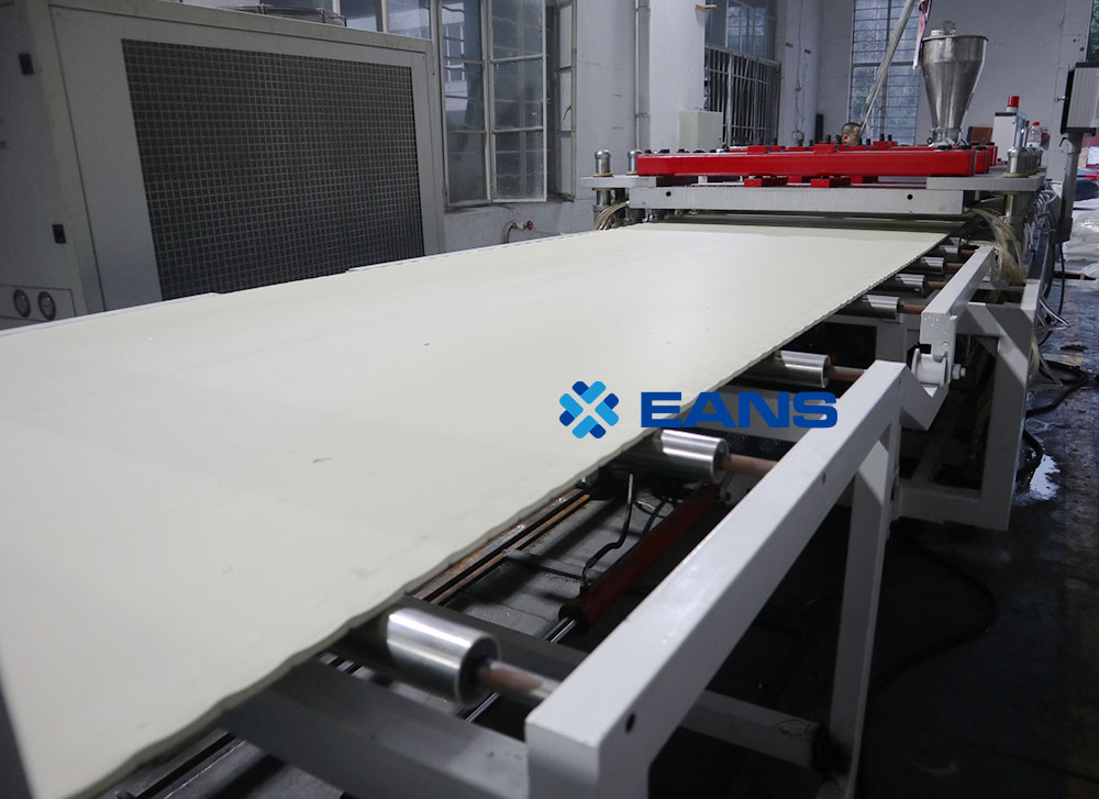 Экструдер для пенопласта ПВХ, 