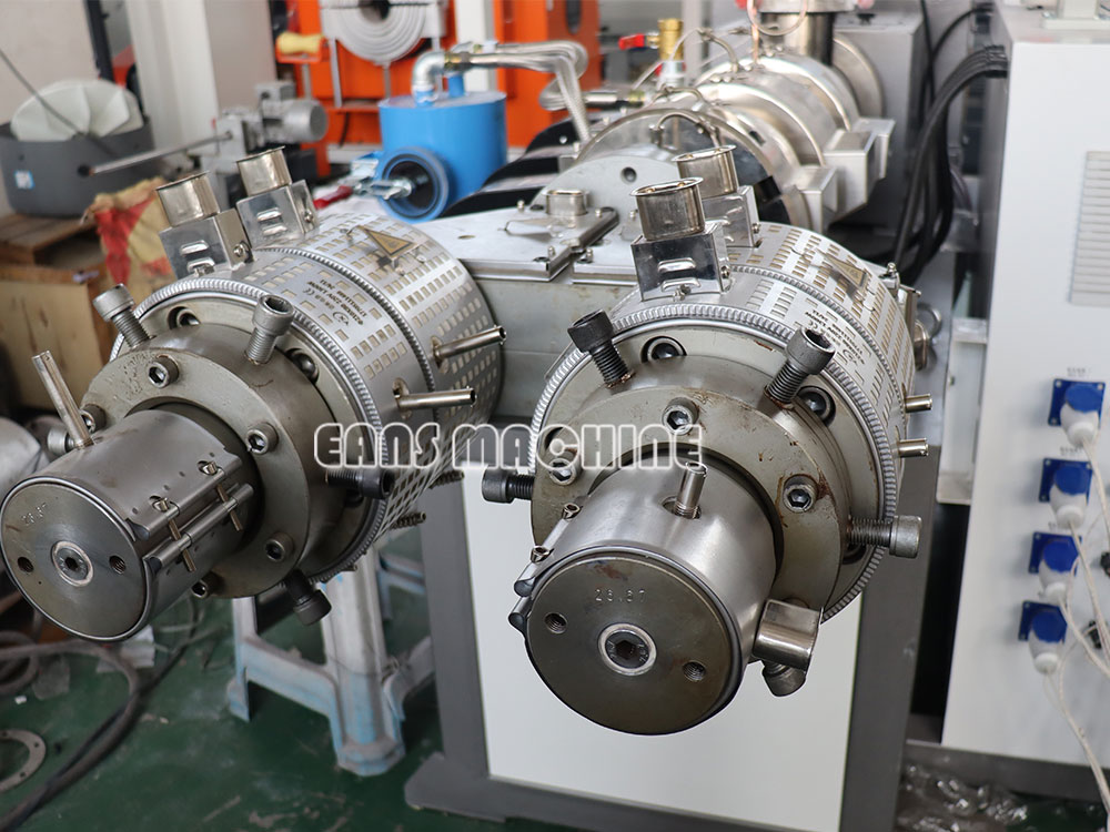 пресс-форма для трубопроводной трубы